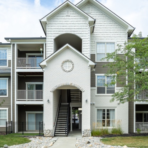 Find your next apartment in Noblesville Apartment building exterior